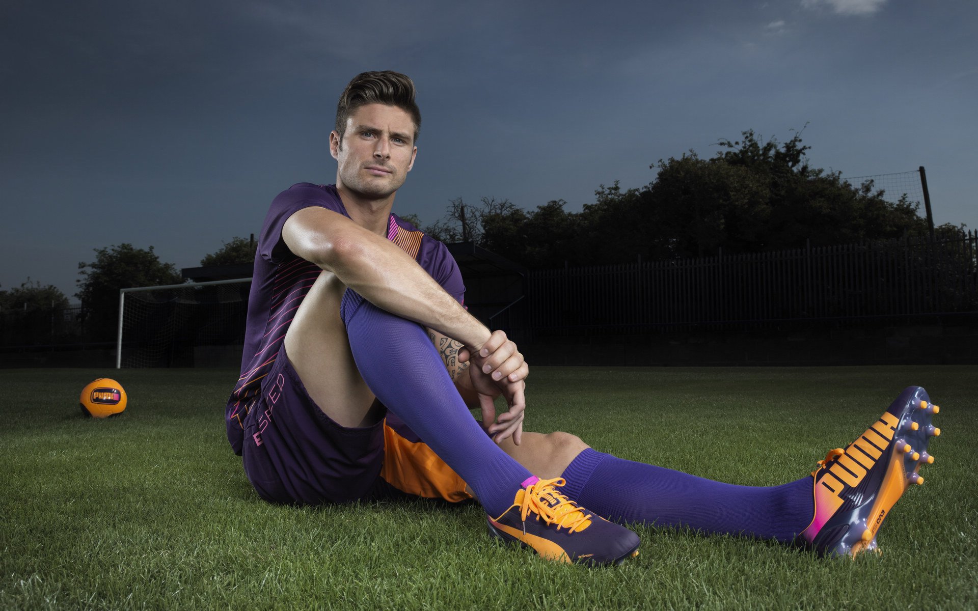 哈兰德10场13球,超英超10队进球数,哈兰德进球视频